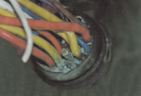 348door connector.JPG